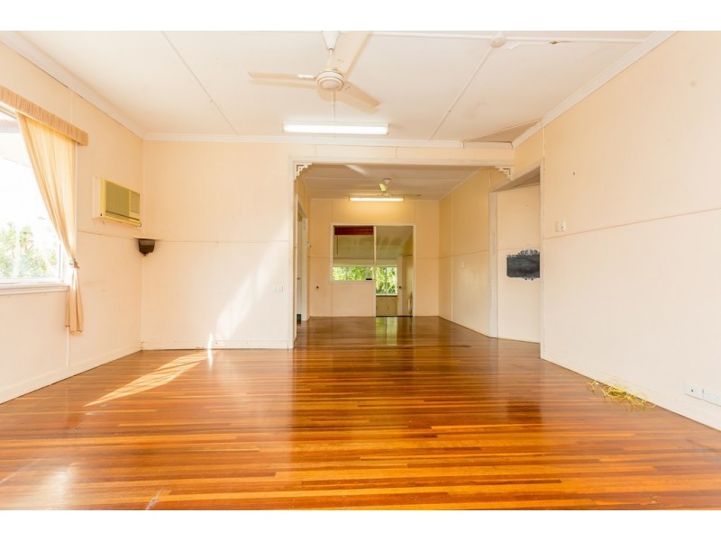 42 Ruge Street, Proserpine QLD 4800