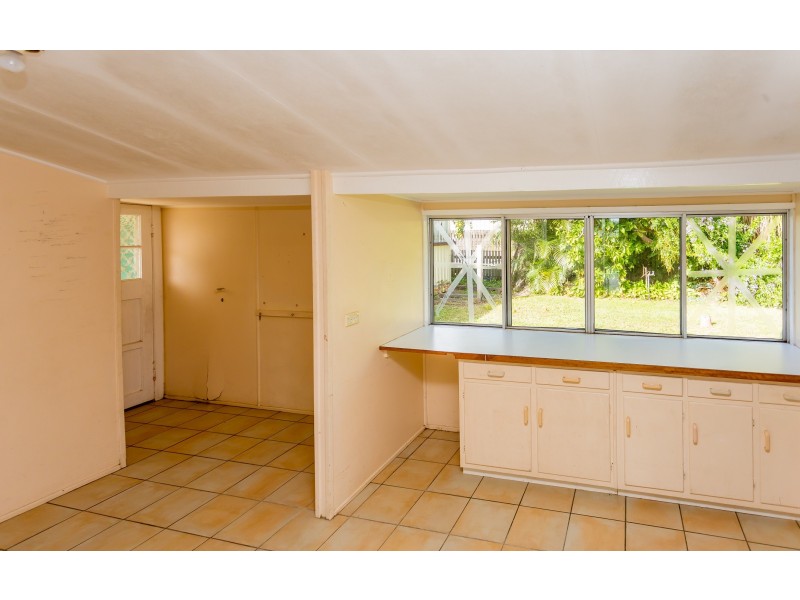 42 Ruge Street, Proserpine QLD 4800