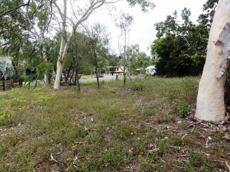 8 Saddleback Drive, Hideaway Bay QLD 4800
