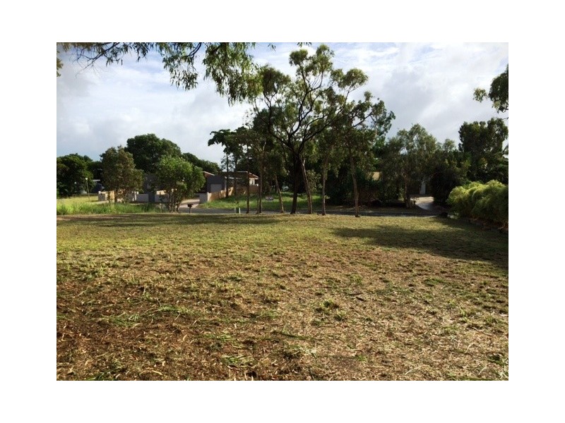 65 Gloucester Avenue, Hideaway Bay QLD 4800