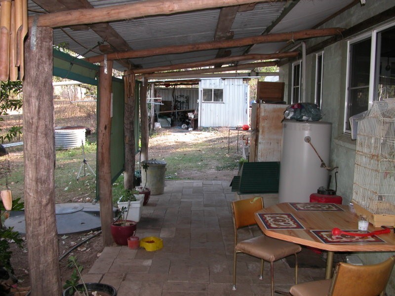 76 Lelona Dve, Bloomsbury QLD 4799