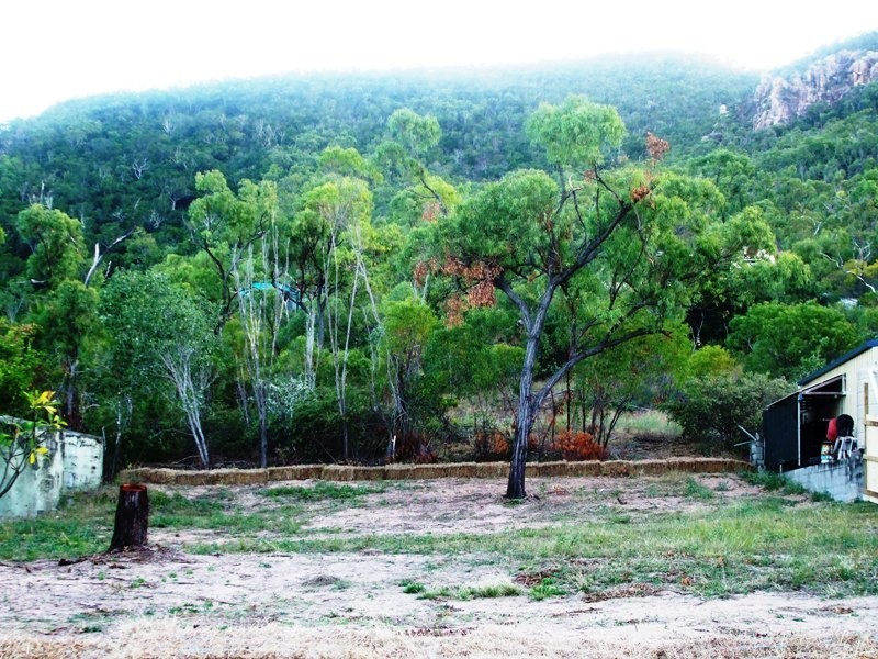107 Gloucester Avenue, Hideaway Bay QLD 4800
