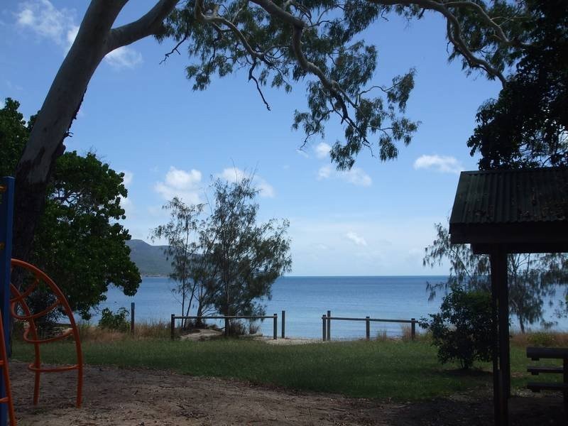 107 Gloucester Avenue, Hideaway Bay QLD 4800