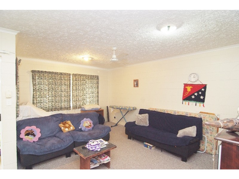 3/2 Robert Street, Proserpine QLD 4800
