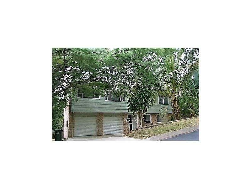 30 MANOOKA DRIVE, Cannonvale QLD 4802