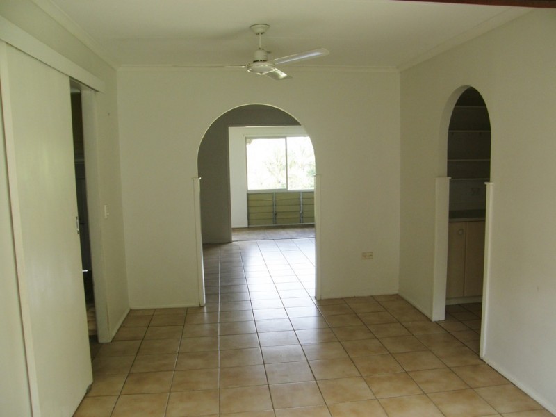 1 USHER ROAD, Mount Julian QLD 4800