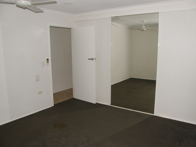 1 USHER ROAD, Mount Julian QLD 4800