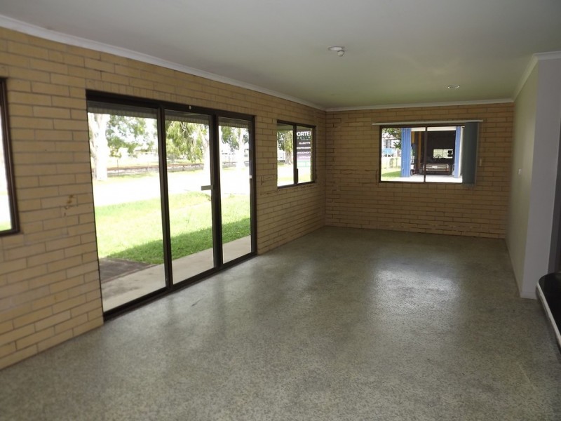 5 ANZAC ROAD, Proserpine QLD 4800