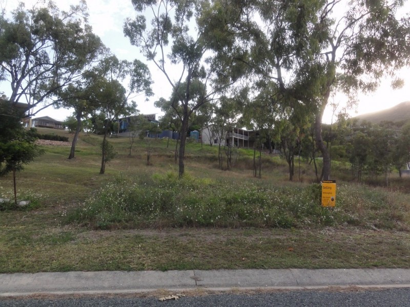 39 Gloucester Avenue, Hideaway Bay QLD 4800