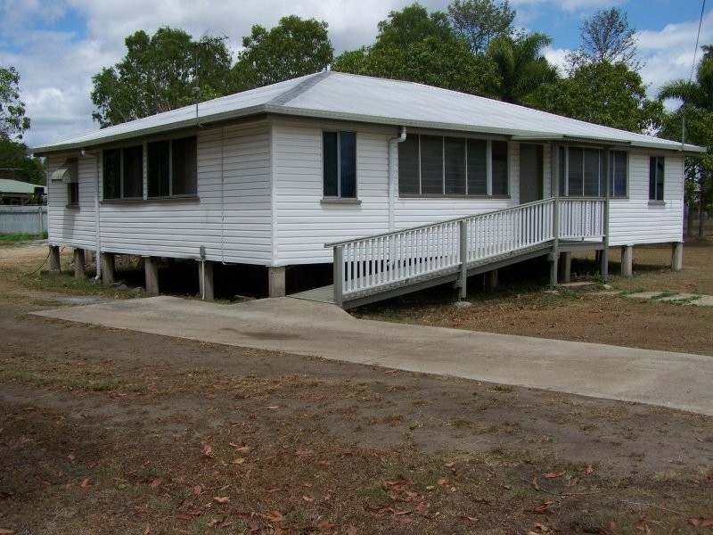 96 Faust St, Proserpine QLD 4800