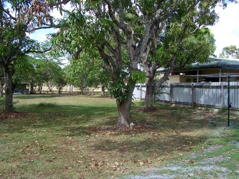 96 Faust St, Proserpine QLD 4800