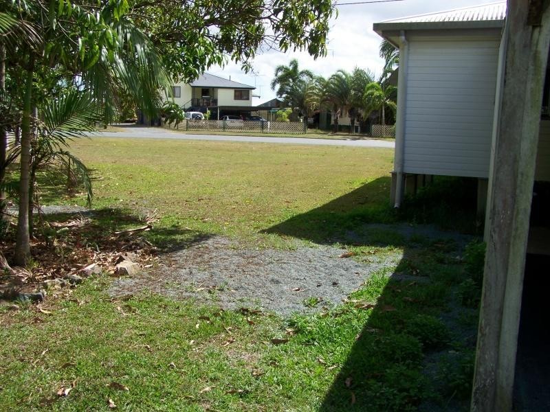 96 Faust St, Proserpine QLD 4800