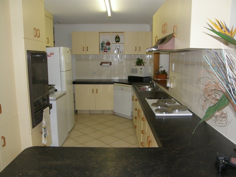 11 Atkinson Street, Proserpine QLD 4800
