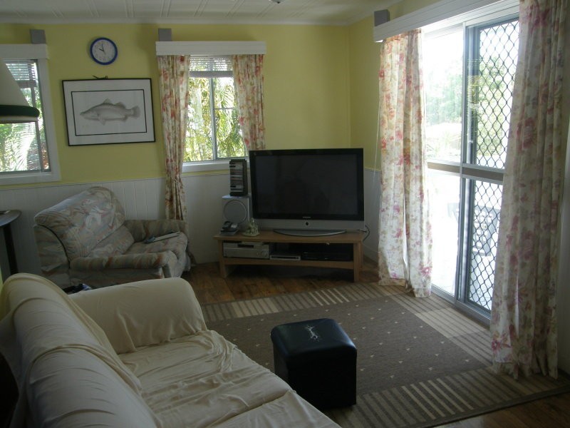 2 Burton Street, Midge Point QLD 4799