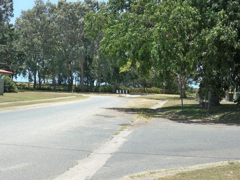 2 Burton Street, Midge Point QLD 4799