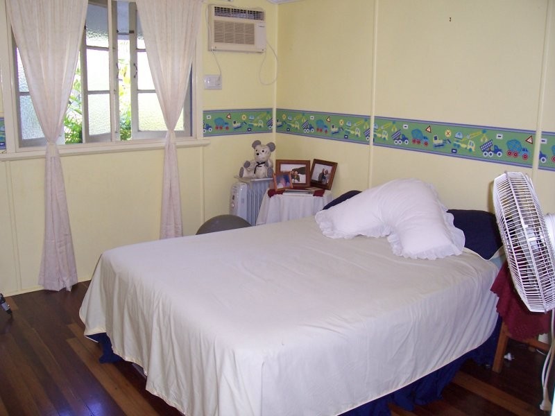 28 Ruge Street, Proserpine QLD 4800