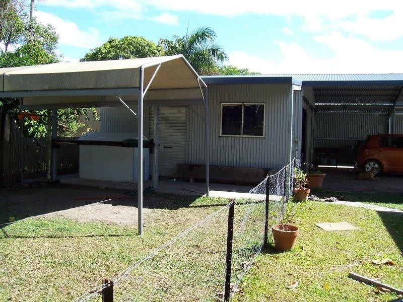 28 Ruge Street, Proserpine QLD 4800
