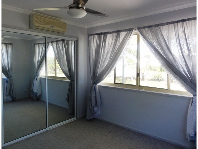 72 Blackcurrent Drive, Hideaway Bay QLD 4800