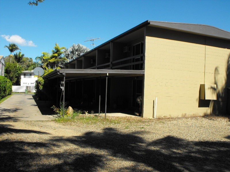 2/13 Davy Avenue, Proserpine QLD 4800