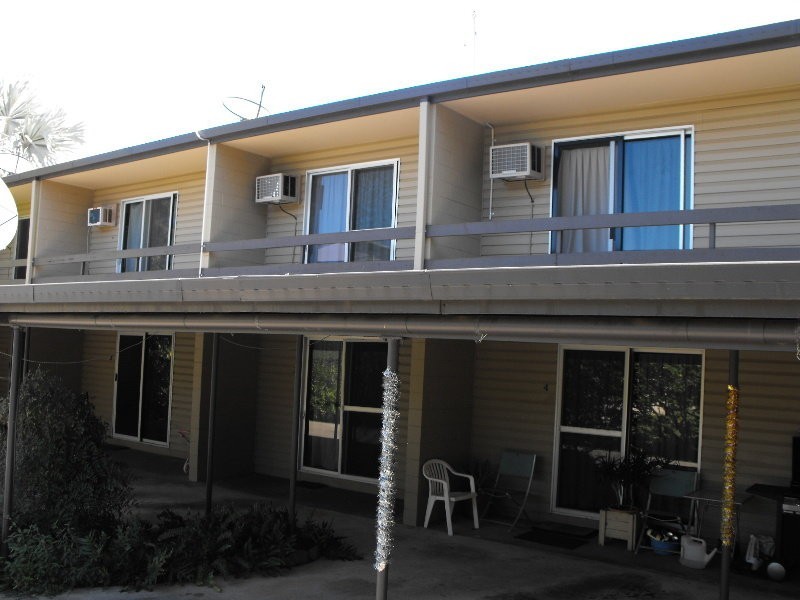 2/13 Davy Avenue, Proserpine QLD 4800