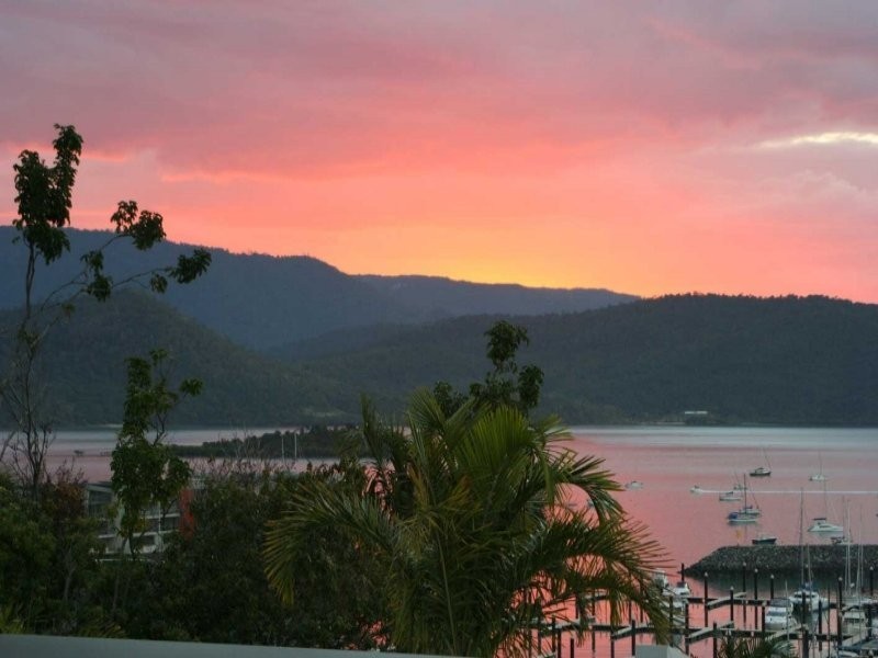 4 Airlie Crescent, Airlie Beach QLD 4802