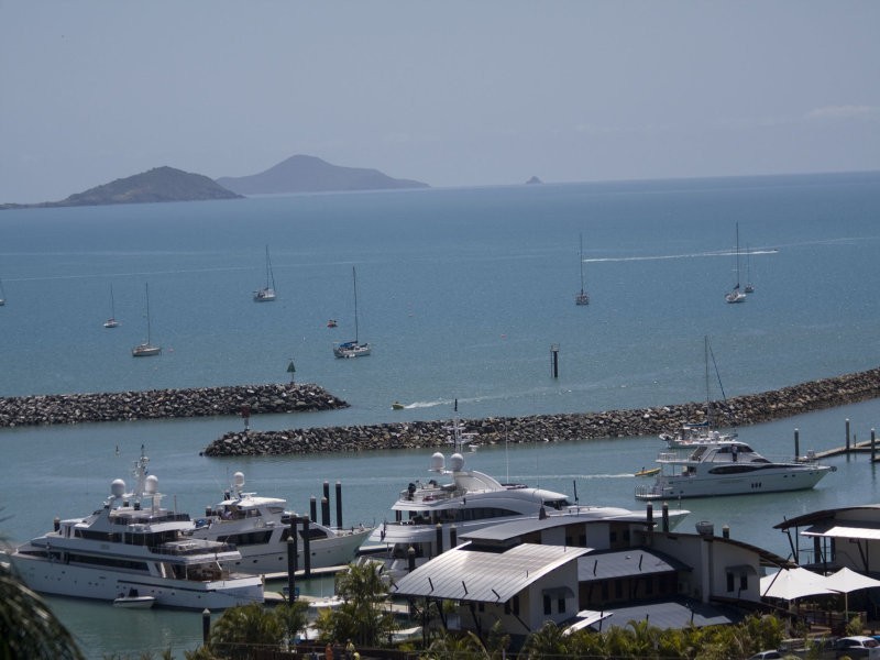 4 Airlie Crescent, Airlie Beach QLD 4802