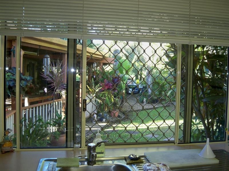 17 Bundesen Ave, Midge Point QLD 4799