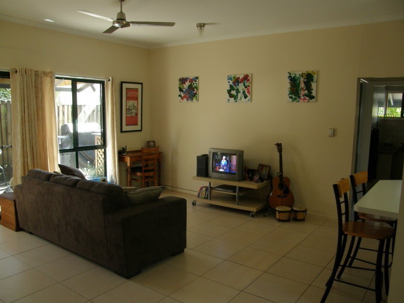 2/13 Faust Street, Proserpine QLD 4800