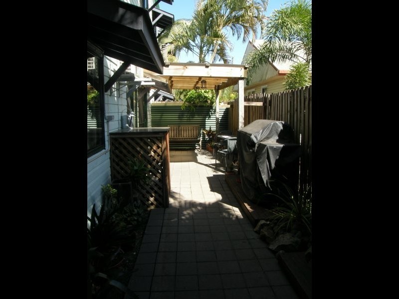 2/13 Faust Street, Proserpine QLD 4800