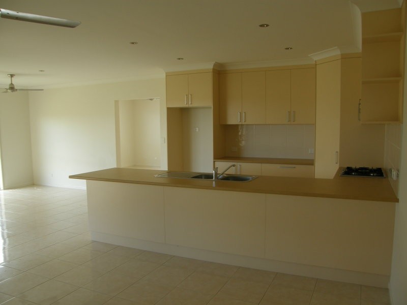 5 Honey Myrtle, Whitsunday Gardens, Proserpine QLD 4800