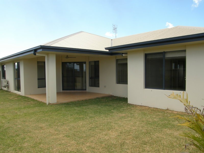 5 Honey Myrtle, Whitsunday Gardens, Proserpine QLD 4800