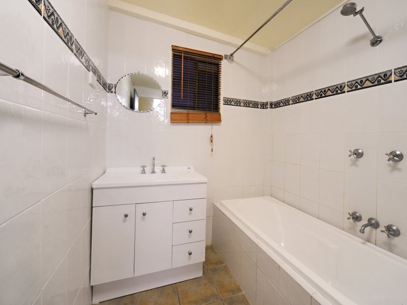 8 Burton Street, Midge Point QLD 4799