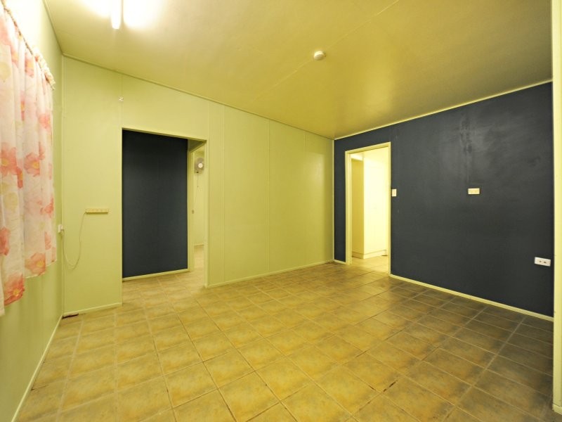 8 Burton Street, Midge Point QLD 4799