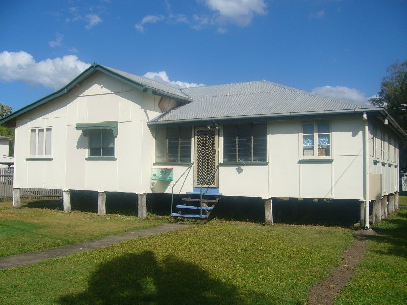 8 Davy Avenue, Proserpine QLD 4800