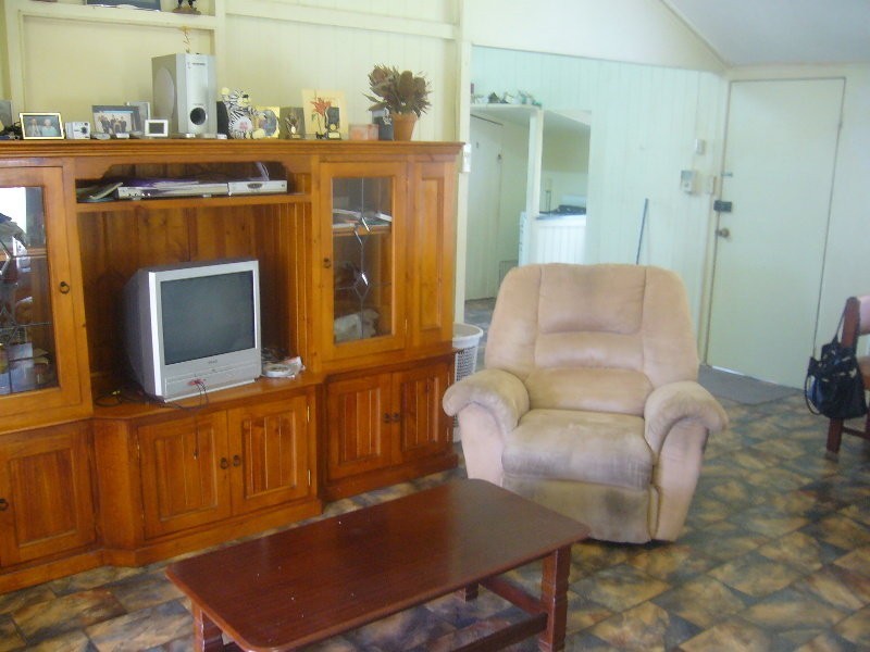 8 Davy Avenue, Proserpine QLD 4800