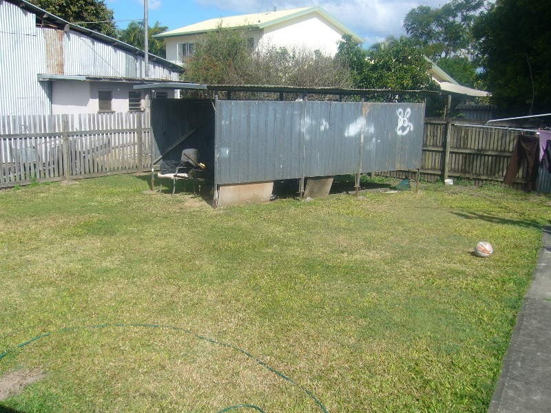 8 Davy Avenue, Proserpine QLD 4800