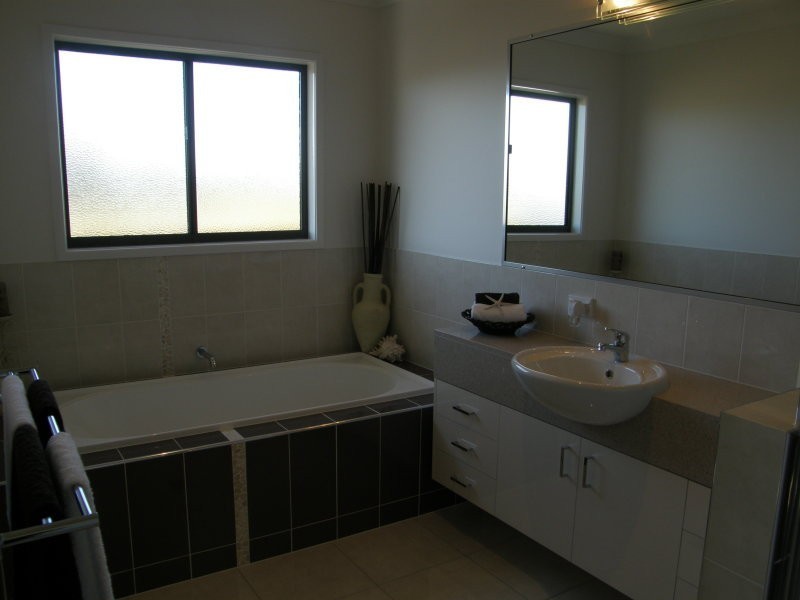 8 (Lot 28) Blue Gum St, Whitsunday Gardens, Proserpine QLD 4800