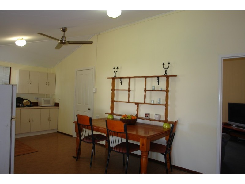8 Waite Street, Proserpine QLD 4800