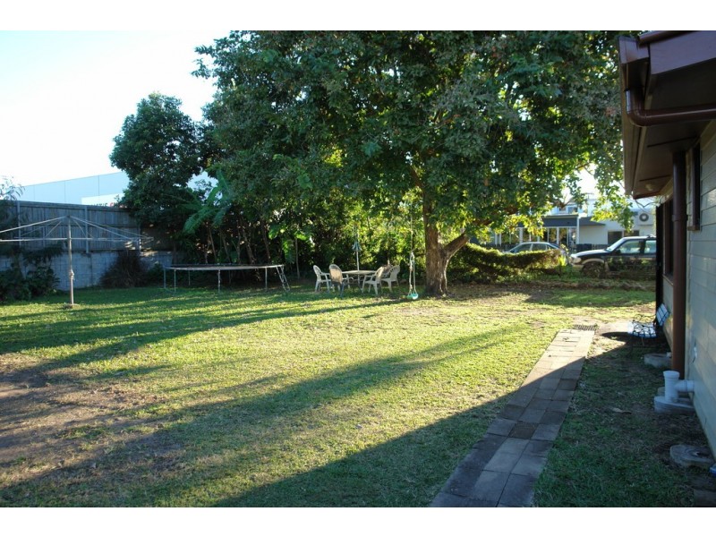 8 Waite Street, Proserpine QLD 4800
