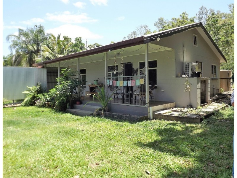 4 TYREE ROAD, Proserpine QLD 4800