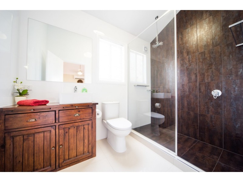 188 LELONA DRIVE, Bloomsbury QLD 4799