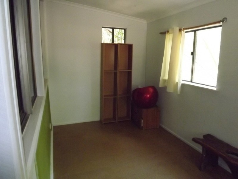 8 Henry Street, Dittmer QLD 4800