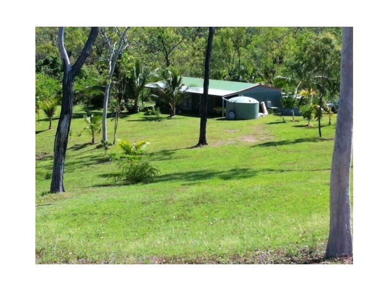 33 Carlisle Crescent, Bloomsbury QLD 4799