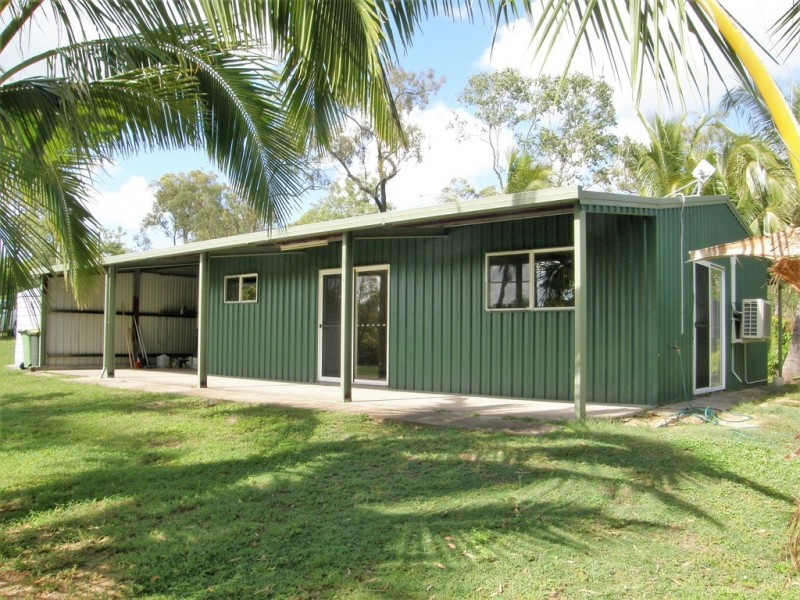 33 Carlisle Crescent, Bloomsbury QLD 4799