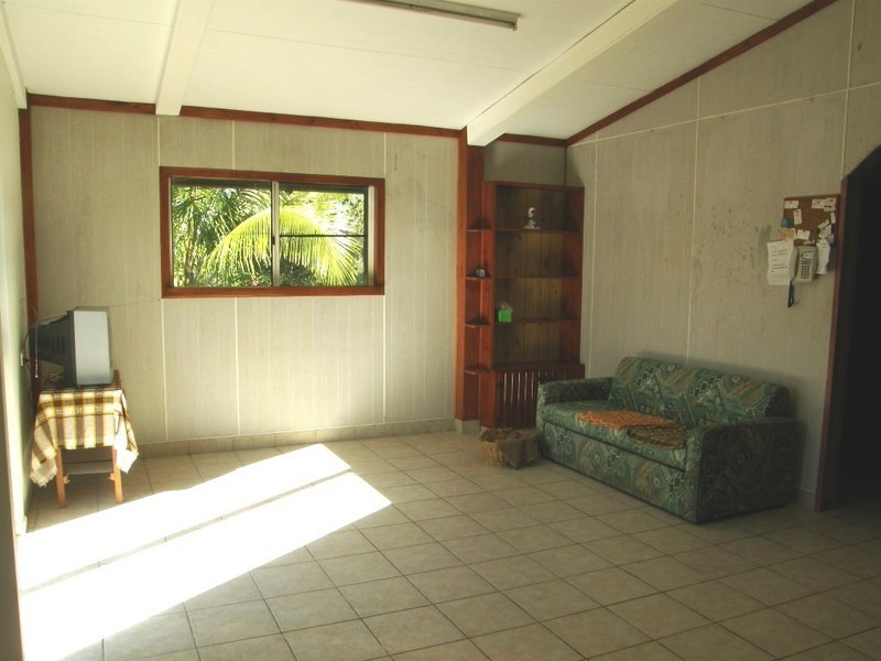 33 Carlisle Crescent, Bloomsbury QLD 4799