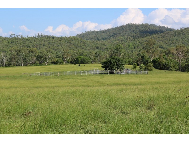 424 Exmoor Road, Bloomsbury QLD 4799