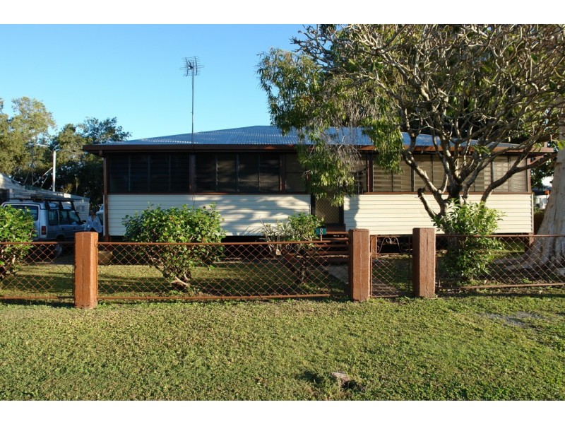 8 Waite Street, Proserpine QLD 4800