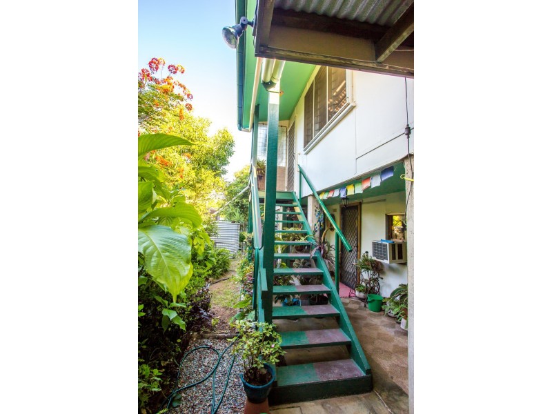 13 Davison Road, Wilson Beach QLD 4800