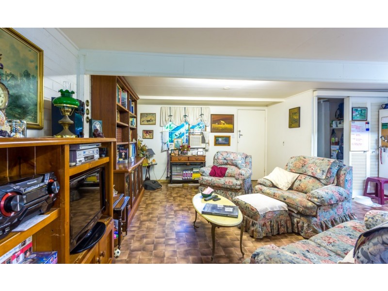 13 Davison Road, Wilson Beach QLD 4800