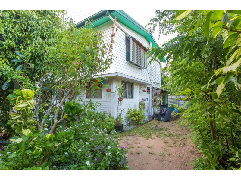 13 Davison Road, Wilson Beach QLD 4800